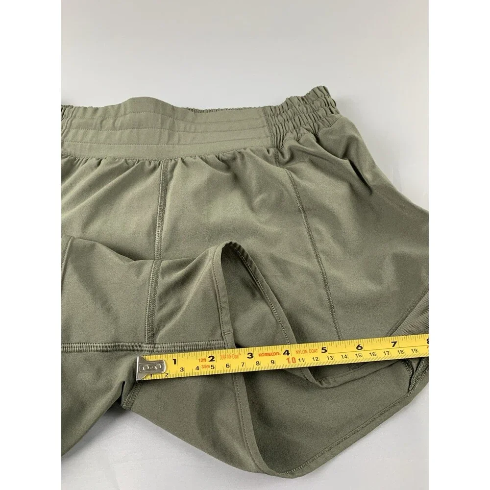 Lululemon Hotty Hot High-Rise Lined Short 2.5” inseam Size 6